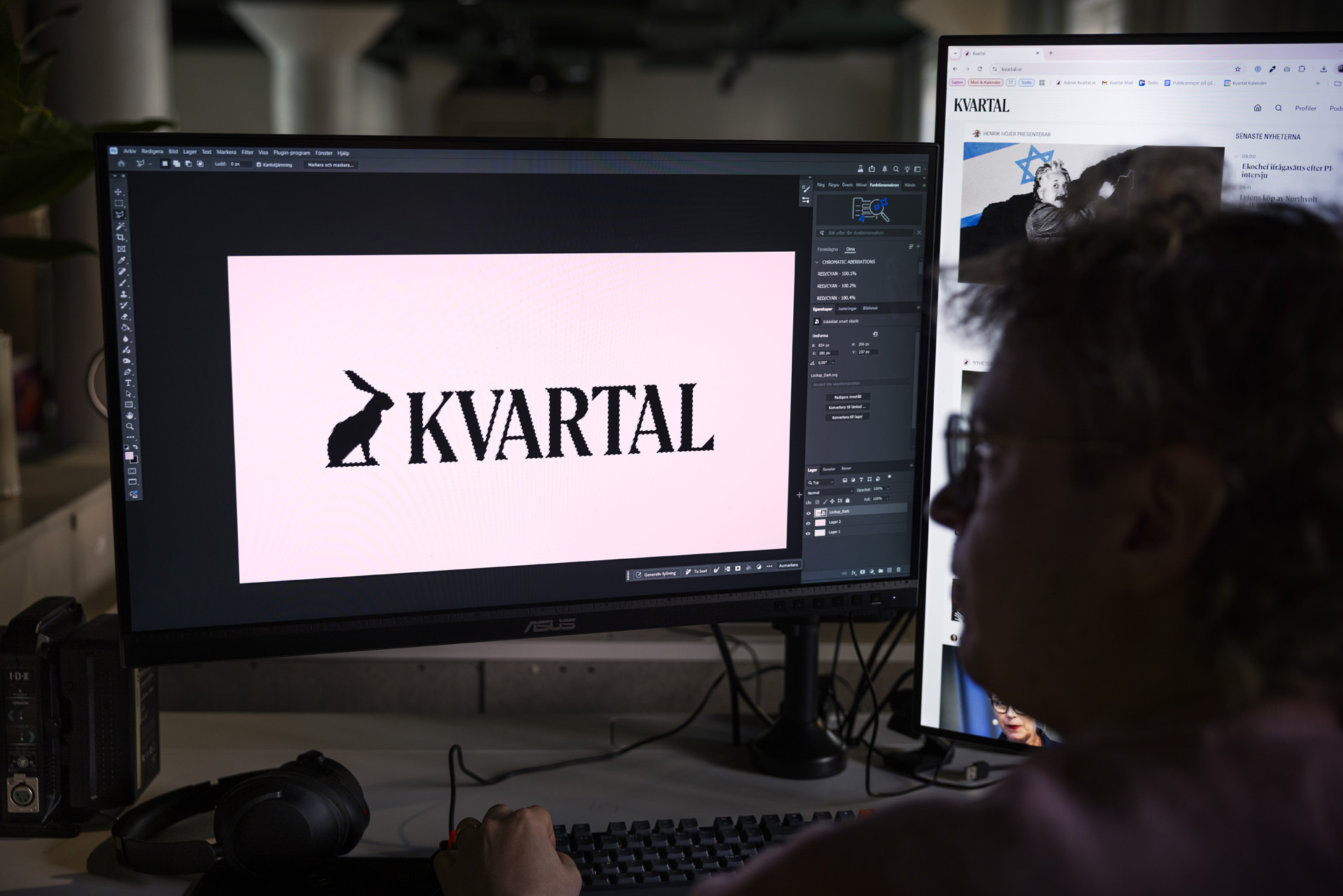 Webbansvarig fotograf Jonas Andersson visar Kvartals. Hemsidan och den grafiska profilen har redesignats.