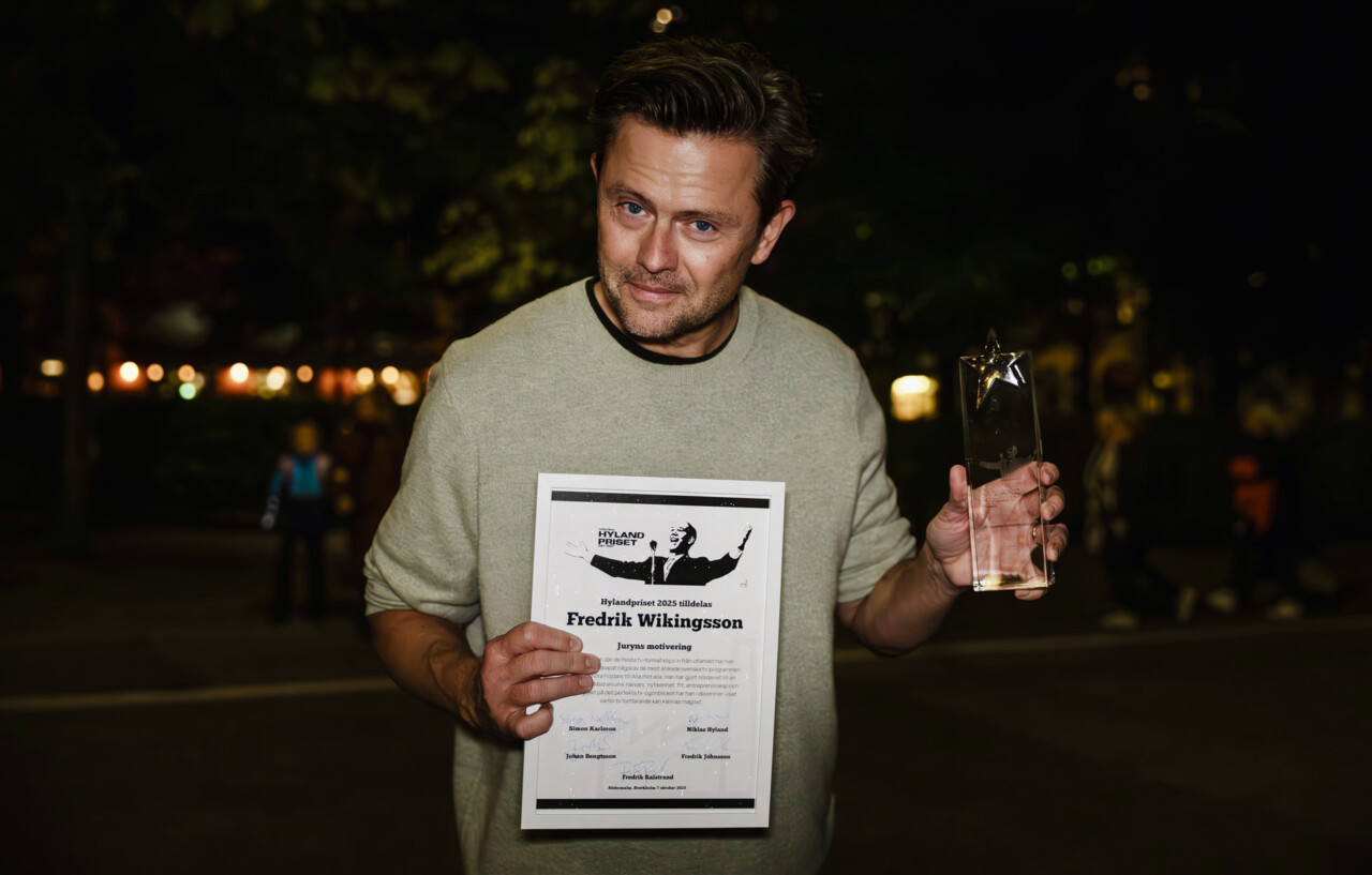 Fredrik Wikingsson får Hyllandpriset 2025.