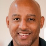 Mohamed El Abed är manusförfattare, dramatiker, poddentreprenör och en av grundarna till byrån Soundtelling