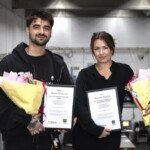 Mottagare av Crimson-stipendium 2026: Akram Mahmod och Hannah Modigh.