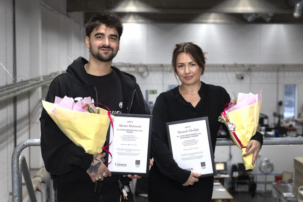 Mottagare av Crimson-stipendium 2026: Akram Mahmod och Hannah Modigh.