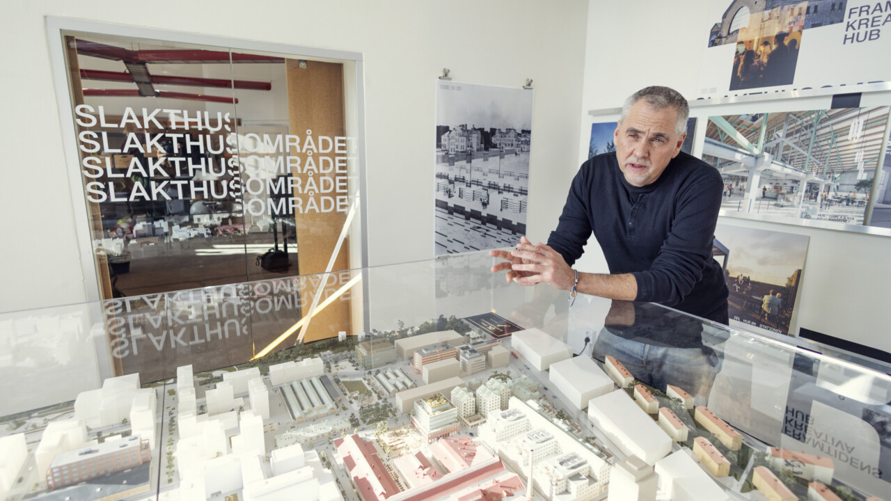 Erik Larsson, talesperson Reportrar utan gränser (RSF), i RSF:s nya lokaler vid Slakthusområdet i Stockholm.