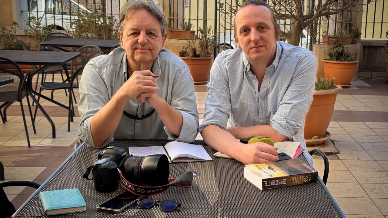 Martin Schibbye och Donald Boström på plats i Eritrea.