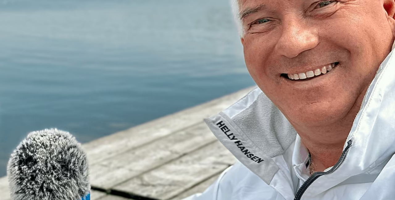 Radio- och podcastakademins hederspris gick till Martin Loogna från Skärgårdsradion