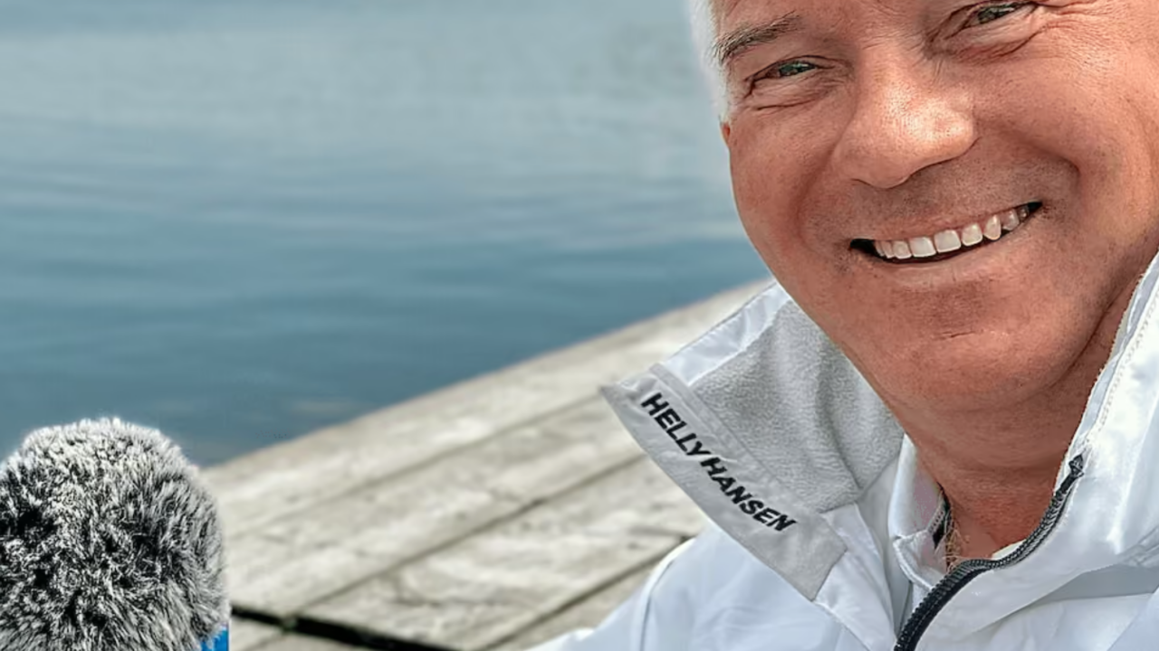Radio- och podcastakademins hederspris gick till Martin Loogna från Skärgårdsradion